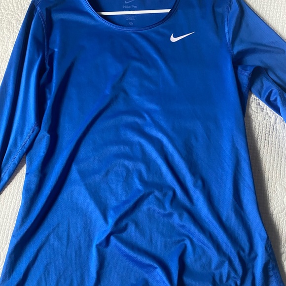 Nike Women's Vibrant Blue Long Sleeve Tee - Picture 1 of 3